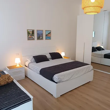 Raffaella In Center Apartment Como