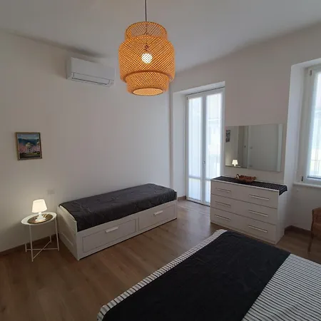 Raffaella In Center 아파트 코모